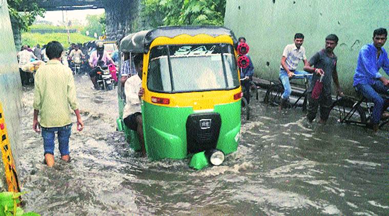 gujarat, gujarat monsoon, unseasonal rain gujarat, gujarat weather, gujarat rains, gujarat crops, india news, gujarat news, Indian express news