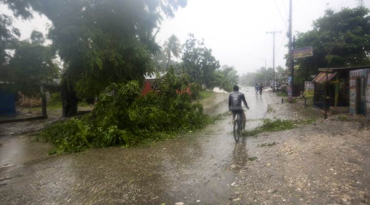 Hurricane matthew, hurricane matthew haiti, haiti, haiti funeral, hurricane deaths, hurricane death toll, hurricane dead funeral, haiti dead funeral, world news, indian express