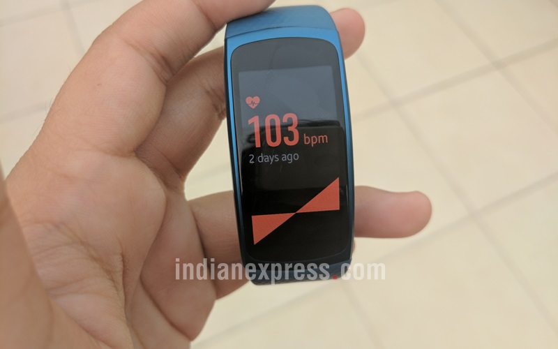 Samsung, Samsung gear Fit 2, Gear Fit 2 review, Samsung gear Fit 2 review, Samsung gear Fit 2 price, Samsung gear Fit 2 specifications, Samsung gear Fit 2 features, wearables, fitness band, smartphones, technology, technology news 