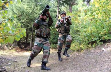 kashmir, kashmir peoples conference worker shot, peoples conference worker shot dead, kashmir attack, handwara, kashmir infiltration bids, Lt Gen D S Hooda, nowgam sector, uri attack, surgical strike, india news