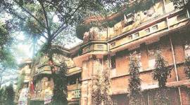 kem, kem hospital, kem hospital waiting area, waiting area kem hospital, mumbai kem, kem hospital mumbai, mumbai news