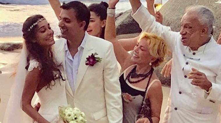 Lisa Haydon marries boyfriend Dino Lalvani, see her wedding pics