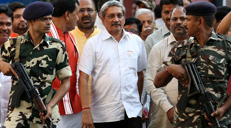 I dress better than previous defence ministers, says Manohar Parrikar ...