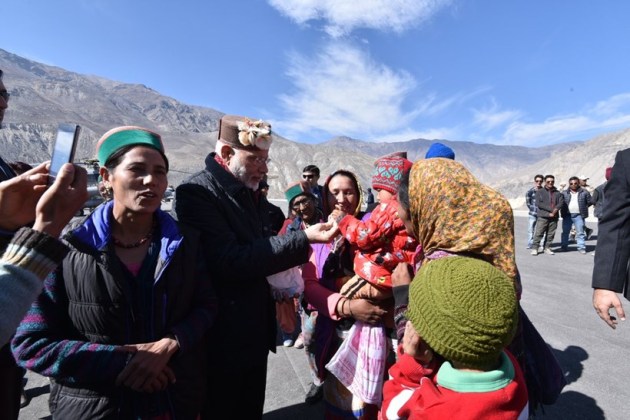 Diwali, Diwali celebrations photos, Narendra modi diwali celebrations pictures, PM Modi diwali celebrations pictures, PM Modi photos, Modi, Indian army diwali pictures, Sandesh2Soldiers, Sandesh for soldiers, diwali messages to Indian army, PM Modi himachal pradesh visit, BSF, CRPF, Chango village, PM Modi, Chango village visit pictures, pictures, photos, Indian army, India news, Indian express news