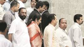 maharashtra government, sena, shiv sena, shiv sena corruption, pune riots, 2011 pune riots, shiv sena aarrest, neelam gorhe, milind narvekar, uddhav thackeray, special public prosecutor, indian express news, india news, lastet news, pune news