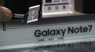 note 7, galaxy note 7, note 7 battery fire, note 7 battery, note 7 fire, note 7 recall, note 7 recall news, samsung galaxy note 7, samsung sales, samsung shares, business news, world news, indian express, samsung, samsung galaxy note 7, galaxy note 7, note 7 scrapped, note 7 production, note 7 replacement, note 7 sales, note 7 fire, note 7 battery