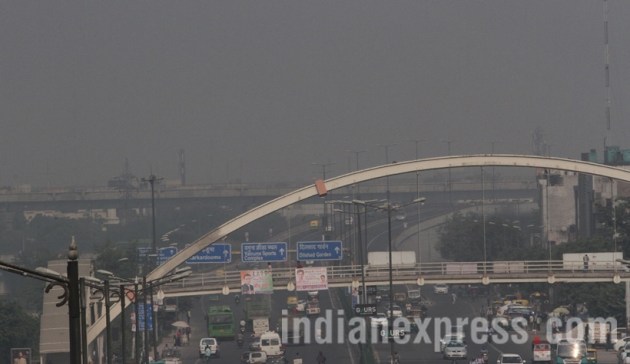 Diwali, Delhi pollution, Delhi diwali pollution, Delhi air pollution, Diwali air pollution, Delhi diwali air pollution, Delhi smog, Delhi smog pictures, delhi pollution photos, news, images, Delhi images, Delhi photos, Delhi news, latest news, India news, national news
