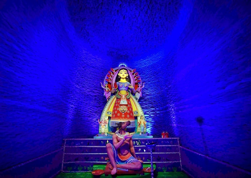 durga puja, durga puja 2016, 2016 durga puja, durga pujo, durga puja themes, kolkata durga puja, kolkata puja themes, kolkata durga idols, india puja themes, india durga puja pandals, durga puja pandals, kolkata news, india news, durga puja news, latest news, durga puja photos, durga puja 2016 photos,