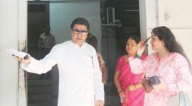 raj-thackeray-480 Raj Thackeray, Maharashtra Navnirman Sena, Narendra Modi, Raj Thackeray on demonetisation, demonetisation menace, Central government move, Modi on demonetisation, Supreme Court on demonetisation, Sharad Pawar, Janardan Reddy daughter's marraige, black money, indian express news
