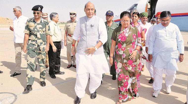 india, pakistan, india pakistan border, Indo pak border, India pak border seal, india pak border, border, loc, surgical strikes, seal border, border seal, indo pak border, border security, border firing, border safety, rajnath singh, rajnath singh border, BSF, border security force, uri attack, baramulla firing, akhnorr firing, soldiers dead, punjab border evacuation, border village safety, indian express news, india news