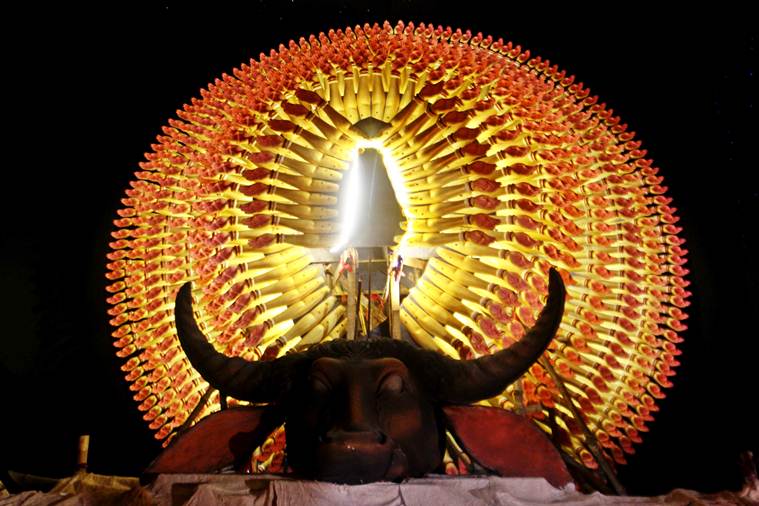 durga puja, durga puja 2016, 2016 durga puja, durga pujo, 2016 durga pujo, durga puja themes, 2016 durga puja theme, 2016 themes durga puja, kolkata pujo, Kumortuli, Kolkata puja theme 2016, kolkata news, bengal news, durga puja news, latest news, indian express, lifestyle news