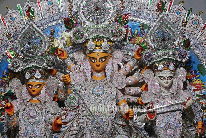 durga puja, durga puja 2016, 2016 durga puja, durga pujo, durga puja themes, kolkata durga puja, kolkata puja themes, kolkata durga idols, india puja themes, india durga puja pandals, durga puja pandals, kolkata news, india news, durga puja news, latest news, durga puja photos, durga puja 2016 photos,