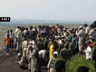 simi, simi jail break, simi men escape, simi activists escape, simi encounter, madhya pradesh encounter, simi activists break out of jail, simi members bhopal jail, simi activists bhopal jail, bhopal jail breakout, simi jail breakout, simi high alert, bhopal news, delhi news, indian express news