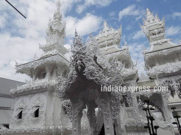 wat rong khun, thailand white temple, chiang rai temple, wat rong khun thailand, wat rong khun chiang rai, Chalermchai Kositpipat, indian express, indian express news