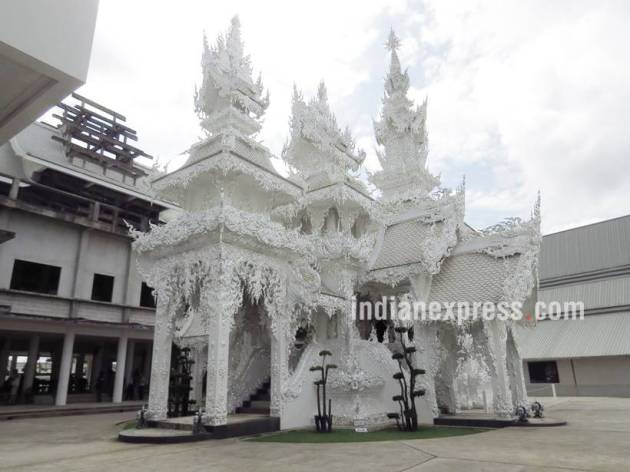 wat rong khun, thailand white temple, chiang rai temple, wat rong khun thailand, wat rong khun chiang rai, Chalermchai Kositpipat, indian express, indian express news