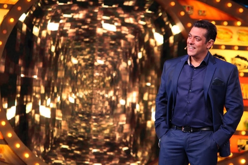 bigg boss, bigg boss 10, bigg boss 10 november 5, bigg boss 10 highlights, bigg boss 10 pictures, bigg boss 10 pics, bigg boss 10 salman khan, bigg boss 10 weekend ka vaar, bigg boss 10 salman episode, bigg boss salman episode, bigg boss 10 evictions, bigg boss 10 om swami, bigg boss 10 gaurav khalnayak, bigg boss 10 rock on 2, bigg boss 10 farhan akhtar, bigg boss 10 shraddha kapoor, bigg boss 10 farhan shraddha, bigg boss 10 episode, bigg boss 10 weekend episode, bigg boss 10 news, television news, indian express, indian express news