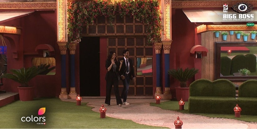 bigg boss, bigg boss 10, bigg boss 10 november 5, bigg boss 10 highlights, bigg boss 10 pictures, bigg boss 10 pics, bigg boss 10 salman khan, bigg boss 10 weekend ka vaar, bigg boss 10 salman episode, bigg boss salman episode, bigg boss 10 evictions, bigg boss 10 om swami, bigg boss 10 gaurav khalnayak, bigg boss 10 rock on 2, bigg boss 10 farhan akhtar, bigg boss 10 shraddha kapoor, bigg boss 10 farhan shraddha, bigg boss 10 episode, bigg boss 10 weekend episode, bigg boss 10 news, television news, indian express, indian express news