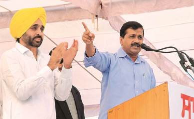 Punajb elections, Arvind Kejriwal, Punjab news, Zora panel implicates Punjab Government, Zora panel and Punjab government, Zoral panel and Punjab GOvernmetn, Arvin Kejriwal, Arvind Kejriwal news, Zora Singh Commission, Behbal Kalan