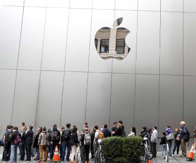 Apple, Apple iPhone 8, iPhone 8 3d camera, lg Innotek, iPhone 8 oled display, iPhone 8 rumours, iPhone 8 leaks, iPhone 8 camera, Apple Lg 3d camera, iphone 2017, iPhone 7, iPhone 7 plus, smartphones, technology, technology news