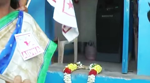 Demonetisation effect: Women in Coimbatore sing funeral songs after ATM’s ‘sad demise’