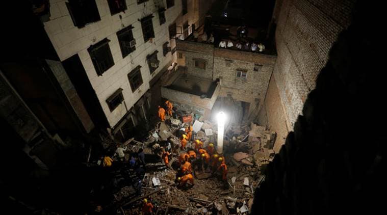 Delhi building collapse, sadar bazar building collapse, Owners booked, contractors booked, adjoining buildings, india news, indian express