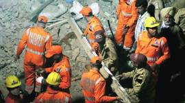 delhi building collapse, delhi, azad market building collapse, delhi azad market building collapse, delhi building collapses, india news, delhi news