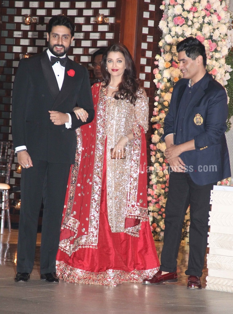 Aishwarya Rai Bachchan in Manish Malhotra. (Source: Varinder Chawla)