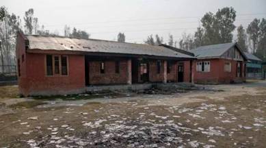 kashmir, kashmir school fire, j&k school fire, fire in anantnag school, fire in kashmir school, kashmir schools, india news