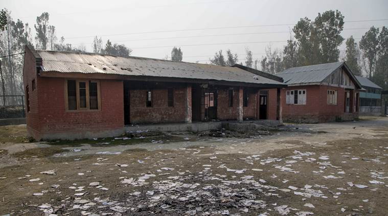 kashmir, kashmir schools fire, j&k school fire, j&k schools, jammu and kashmir schools, j&k schools burnt, bandipore school burnt, amnesty on j&k school burning, indian express news