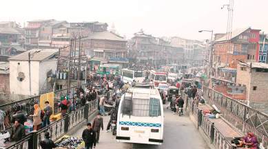 Kashmir, Kashmir unrest, kashmir militants, Kashmir valley, unrest in valley, Kashmir agitation, Kashmiri separatists, Kashmir business, Kashmir market, India news, kashmir shutdown, Indian Express