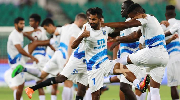 Kerala Blasters FC players warm up before the start of the match 26 of the Indian Super League (ISL) season 3 between Chennaiyin FC and Kerala Blasters FC held at the Jawaharlal Nehru Stadium in Chennai, India on the 29th October 2016. Photo by Vipin Pawar / ISL / SPORTZPICS