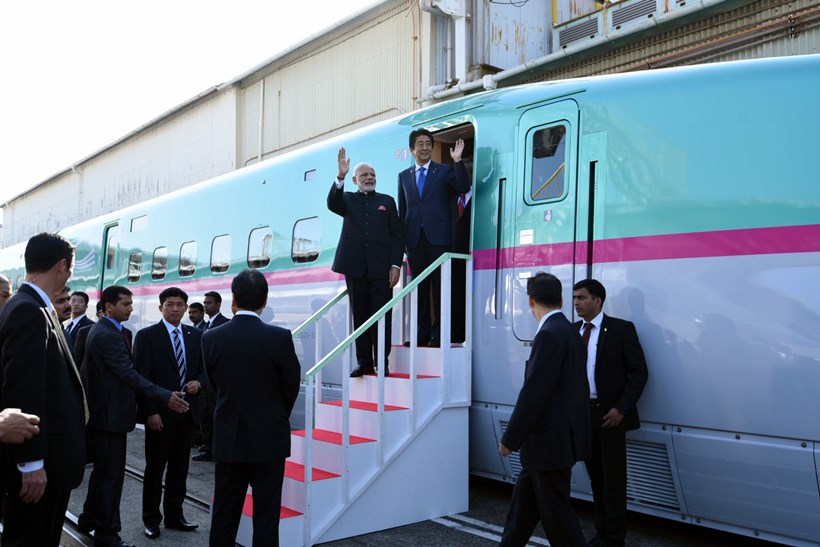 narendra modi, modi in japan, modi japan visit, modi shinzo abe, india japan relations, modi abe talks, modi visit to japan, shinkansen, japan bullet train