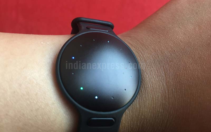 Misfit Shine 2, Misfit, Misfit wearables, Misfit Shine 2 review, Misfit Shine 2 full review, Misfit Shine 2 specs, Misfit Shine 2 features, Misfit Shine 2 India, Misift Amazon, Misfit Amazon India