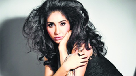 Neha Bhasin ties knot with beau Sameer Uddin Bollywood News - The
