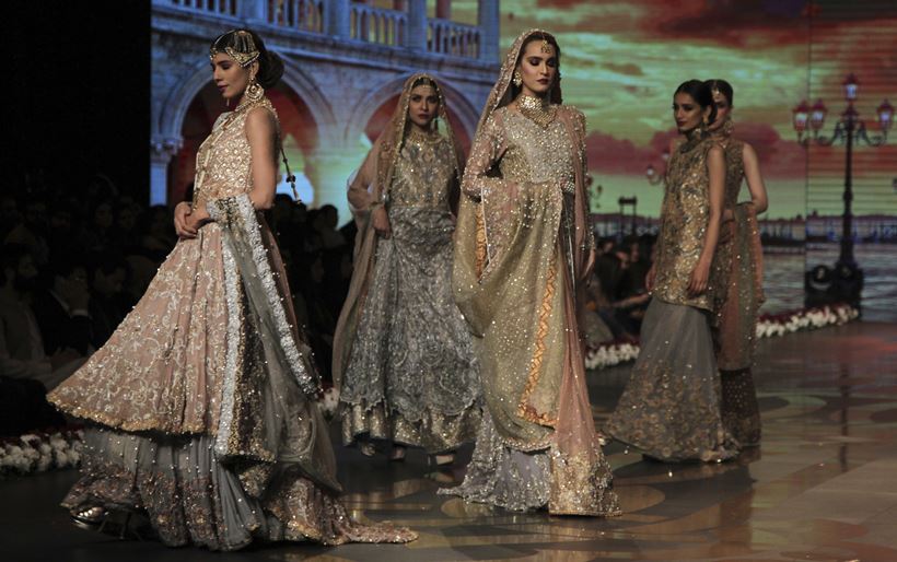 Pakistani bridal clearance trends 2019