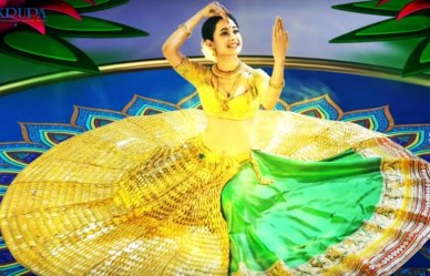 Pragya Jaiswal, Pragya Jaiswal lehenga, Pragya Jaiswal gold lehenga, Pragya Jaiswal news, Pragya Jaiswal gold, Pragya Jaiswal om namo venkatesaya, Pragya Jaiswal gold news, tollywood news, nagarjuna, nagarjuna om namo venkatesaya, entertainment news