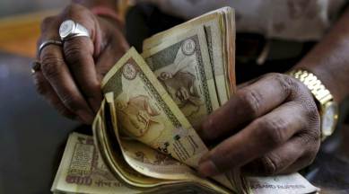 Demonetisation, demonetisation news, cash crisis, cash crunch, RBI-demonetisation, petrol pump, old 500 note, old 500 note in petrol pump, old 500 for flight tickets, 500 note ban, 1000 note ban, India news, Indian Express