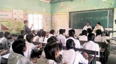 Rajasthan government, Rajasthan schools, school, school dress, mirrors, dress up, good look, rajasthan news, education news, indian express news