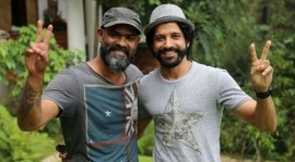 shujat-saudagar-farhan-akhtar-480 no alt set