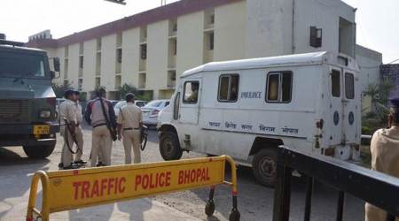 SIMI, Simi terrorists, simi terrorist shot, Madhya Pradesh, Madhya Pradesh Home minister, Khalid Ahmed Muchale, Ramashankar Yadav , MIDC Police, Bhupendra Singh, indian express news