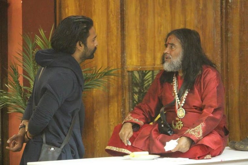 Bigg Boss 10 highlights, bigg boss 10 yesterday episode, manveer swami om bonding, manveer bigg boss 10, swami om bigg boss 10
