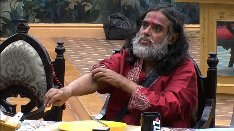 Bigg Boss 10 highlights, bigg boss 10 yesterday episode, swami om non vegetarian food, swami om eats meat bigg boss 10