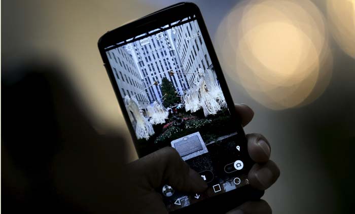 Smartphone shipments, Smartphones IDC, IDC smartphone shipments, Q3 2016 IDC, Smartphone shipments in India, India Smartphone market, Smartphone India shipments, Lenovo IDC, Micromax IDC numbers, India shipments, IDC Q3 Smartphone market