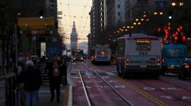 woman with hijab attacked, bandana wearing women attacked, hate crime muslims, america hate crime, us hate crime, hate crime against muslims, san francisco attack, women with bandana attacked, women wearing bandana attacked, indian american attacked, indian american woman attacked, world news