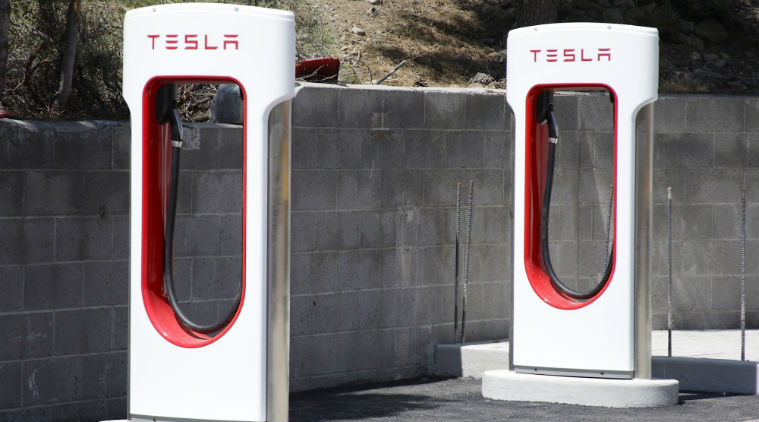 tesla-to-end-unlimited-free-use-of-supercharging-stations-technology