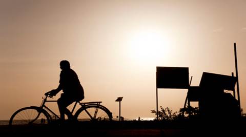 This man cycled for 8 months to find his missing wife, what happened next will make you believe in true love