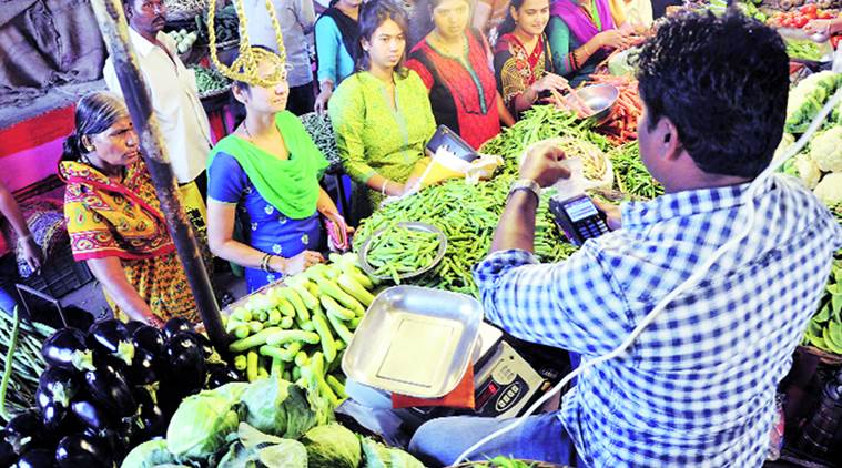 pune, pune demonetisation, demonetisation pune, pune vendors, vendors demonetisation, e transaction demonetisation, small vendors e transactions, india news