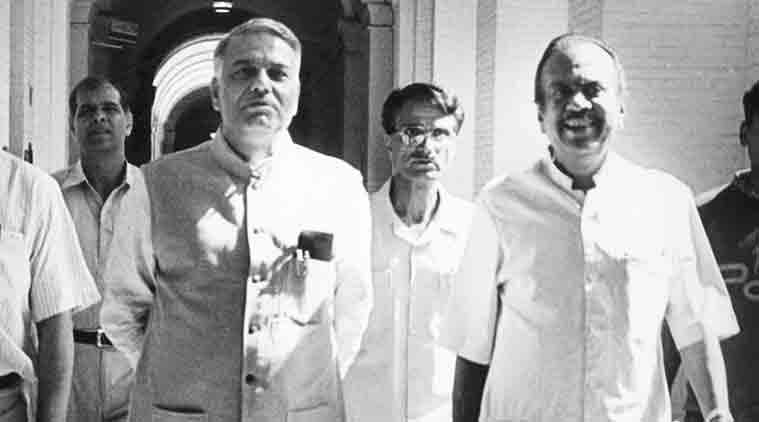 atal bihari vajpayee, demonetization, Rs 500 note, Rs 1000 note, indian economy, indian rupee, indian rupee against dollar, indian currency rate, indian currency, rupee rate, rupee devaluation, business news, currency market, business market, stock, latest news