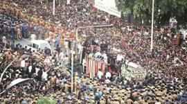 jayalalithaa, jayalalithaa death, jayalalithaa dies, jayalalithaa funeral, jayalalithaa last journey, marina, apollo hospitals, jayalalithaa heart attack, jayalalithaa passes away, jayalalithaa cardiac arrest, india news, indian express