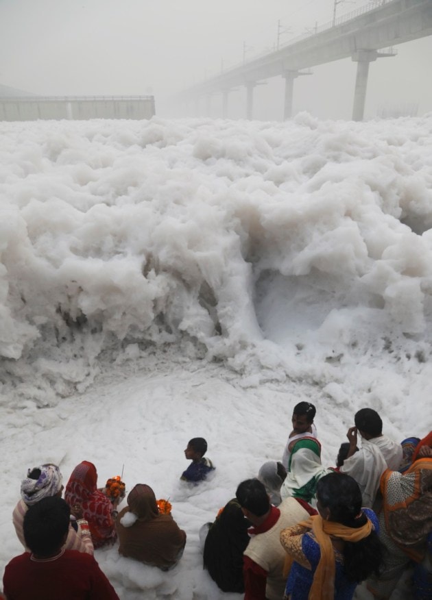 narendra modi, j jayalalithaa, rohith vemula death, jnu, jnusu, delhi pollution, world culture festival, demonetisation, cash crunch, state elections, supermoon, bjp, delhi festival, express photos, best express photos, indian express photos